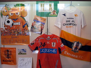 �V���l�s���ʎq���R�L�O�}���قł̓W���̗l�q